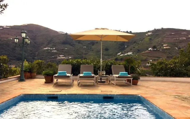 Villa Faboosh