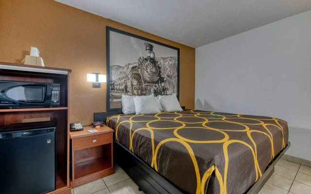 Super 8 by Wyndham Alamosa