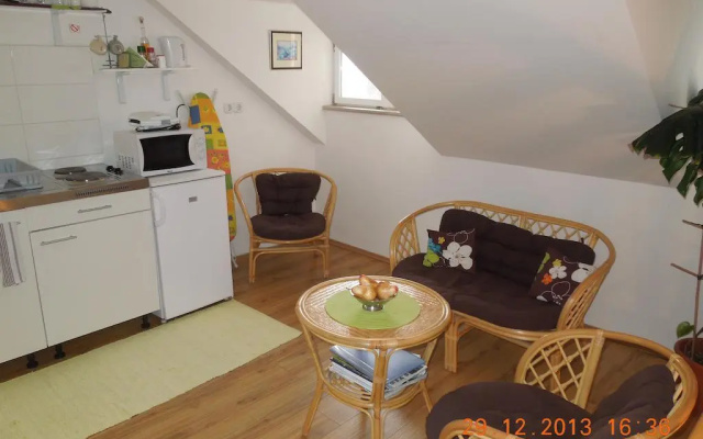 Nest Apartment