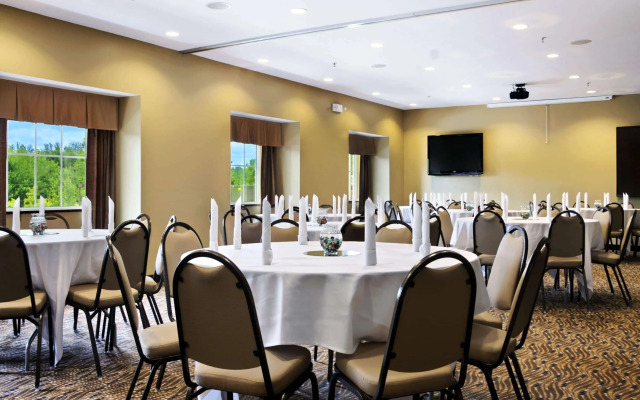 Microtel Inn & Suites by Wyndham Marietta
