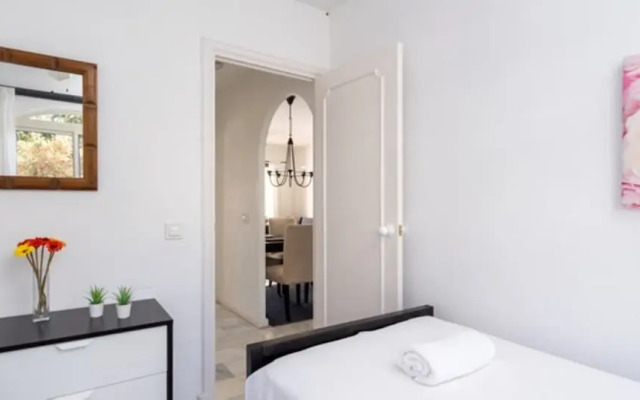 Apartment - 2 Bedrooms with Pool and WiFi - 107875