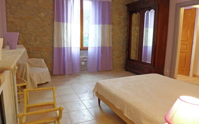 Holiday Home in Montbrun With Pool & Vineyards