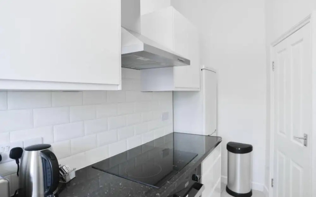 Elegant Studio In Euston