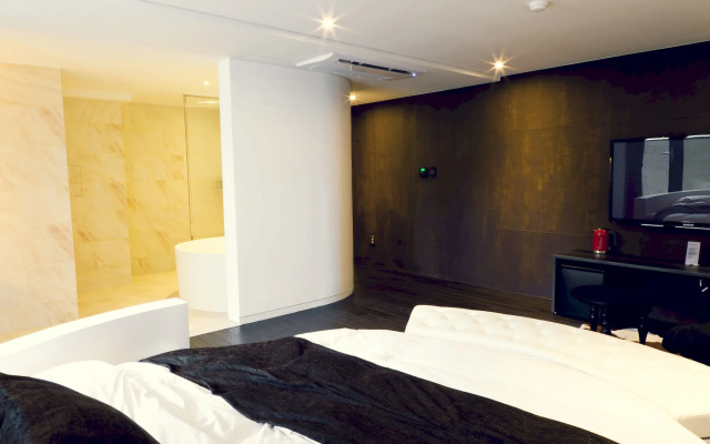 Busan Amare Hotel