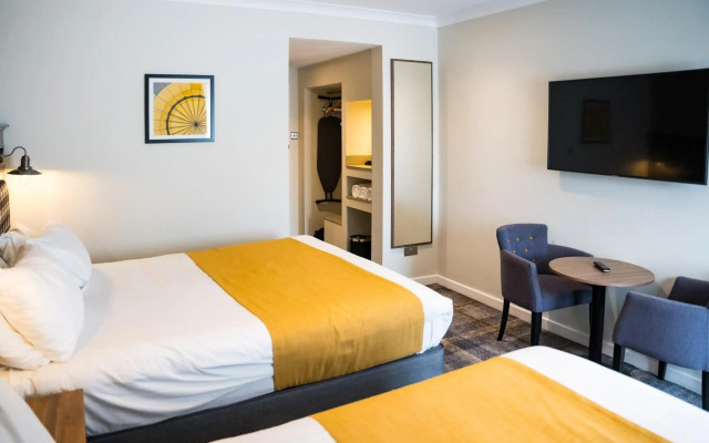 Almondsbury Interchange Hotel