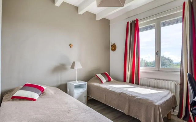 Family villa at 1H15 from Lyon