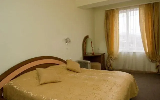 Heghnar Hotel Stepanakert