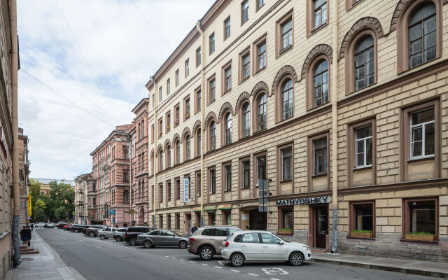 Апартаменты Homely на Громовой 8 вид на фасад
