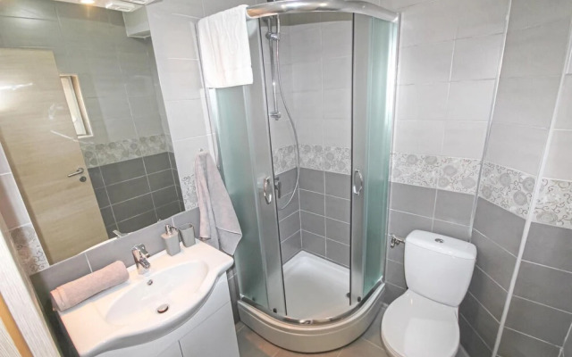 Nice Apartment in Ljubac With 2 Bedrooms and Wifi