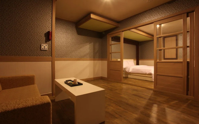 K.S Hotel