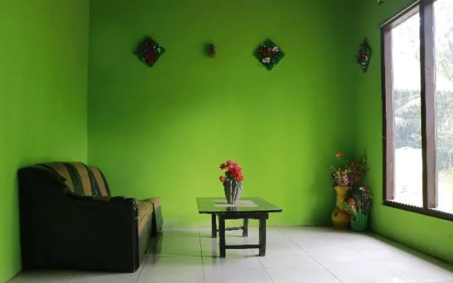 IS Homestay by ZUZU