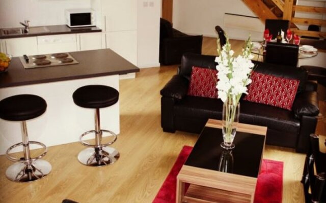 Апартаменты City Stop Manchester Apartments комната для гостей