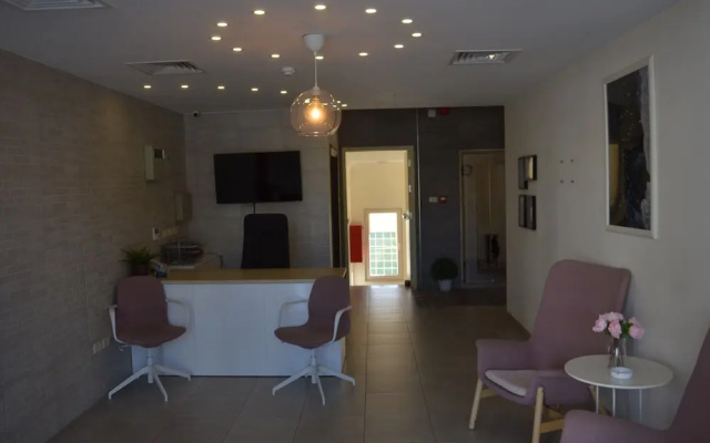 Arman Hotel Suites