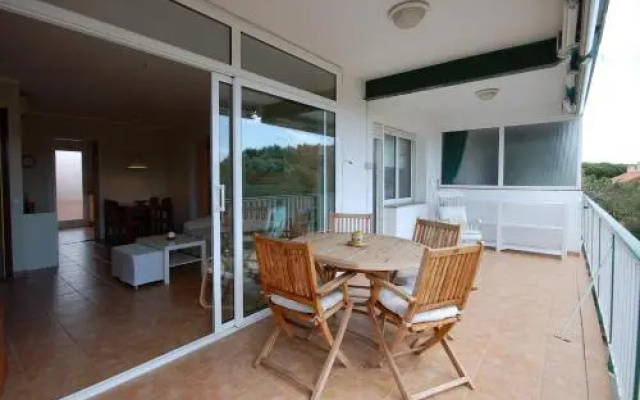 Lets Holidays Beach Apartment