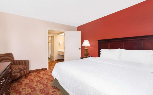 Rome Inn & Suites