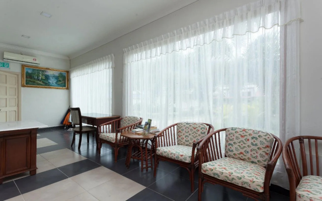 OYO 89679 Dream Garden Resort
