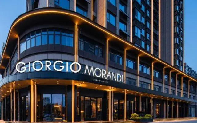 The GiorgioMorandi Hotels (Huangting Road Boya Jun)