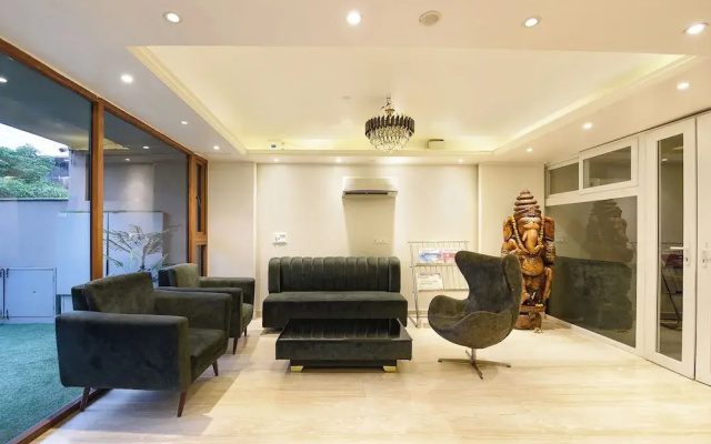 FabHotel Harnoor House - Gold Souk Mall