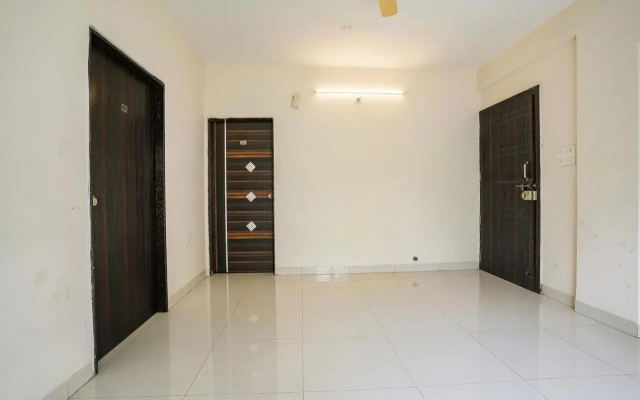 OYO Home 80047 Vardhan House 2