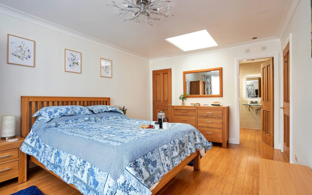 Rural Retreat Bungalow With Garden, No Deposit