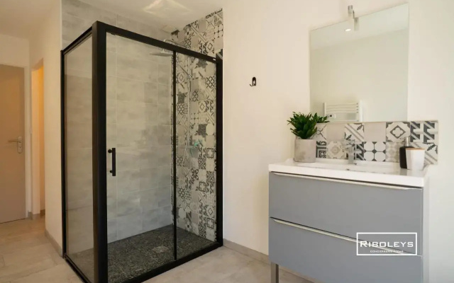Sublime Loft de 130m² calme à Vias-Village