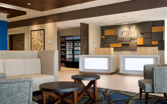 Holiday Inn Express & Suites-Cincinnati South - Wilder by IHG