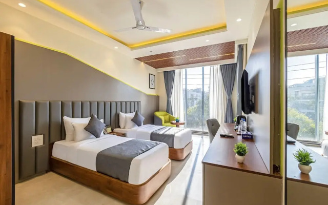S by Z Hotels, Baani Square.