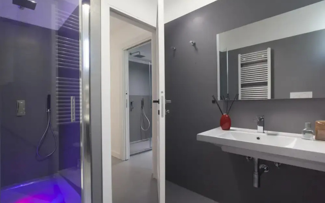 Luxury Design Home & Jacuzzi in Heart of Sorrento