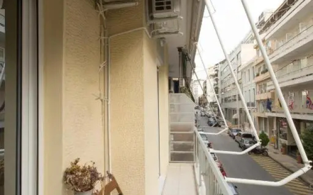 Apartment at Koukaki, 150m from the metro