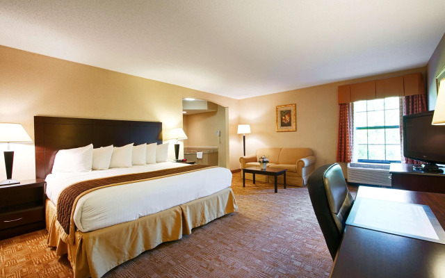 Best Western Hiram Inn & Suites