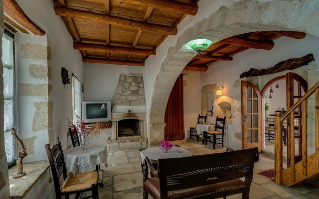 Ideal for 2 families, small village close to beaches