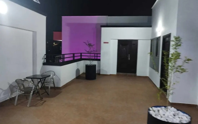 Spacious & Outstanding 3-bed Furnished Apartment