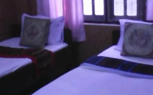 Alounsotsay Hotel