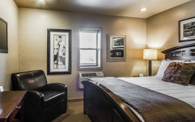 Rodeway Inn & Suites Downtowner-Rte 66