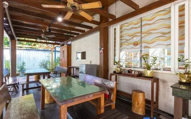 Yi Shin Garden Hostel