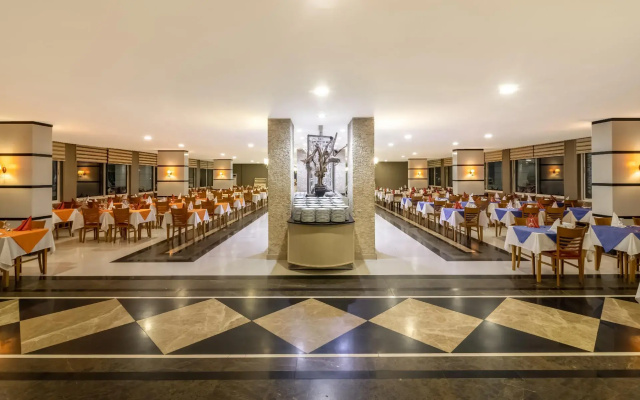 Ring Beach Hotel