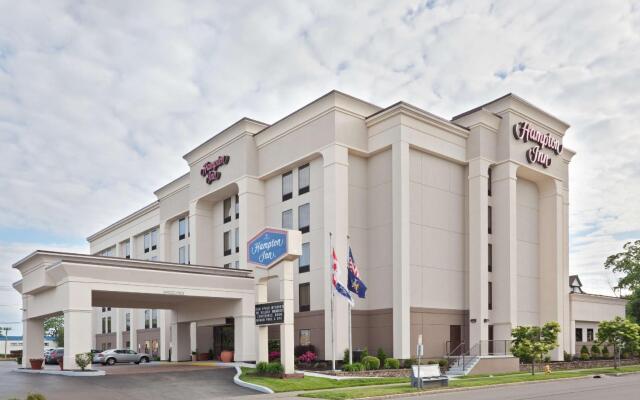 Отель Hampton Inn Niagara Falls, USA США, Ниагара-Фолс - отзывы, цены и фото номеров - забронировать отель Hampton Inn Niagara Falls, USA онлайн вид на фасад