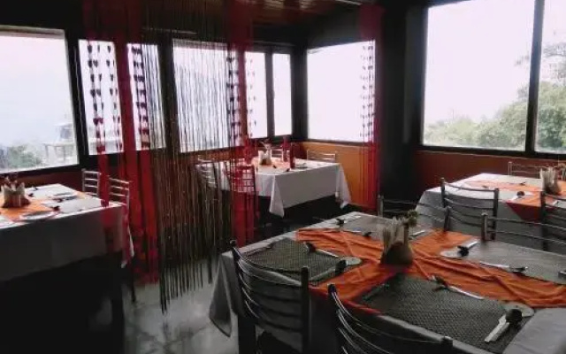 The Maplewood Resort