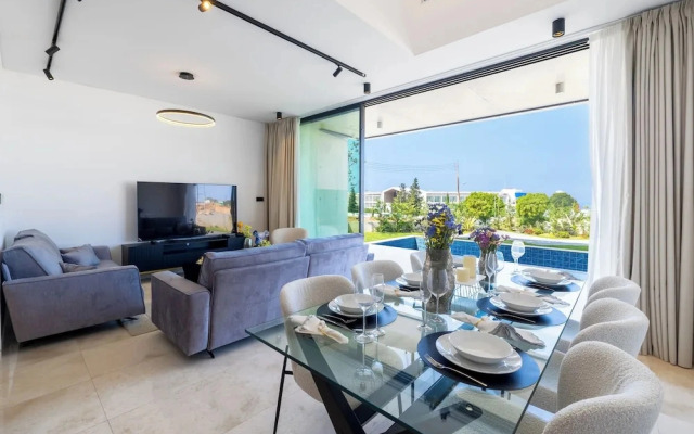 MITO Seaview by Serbellas