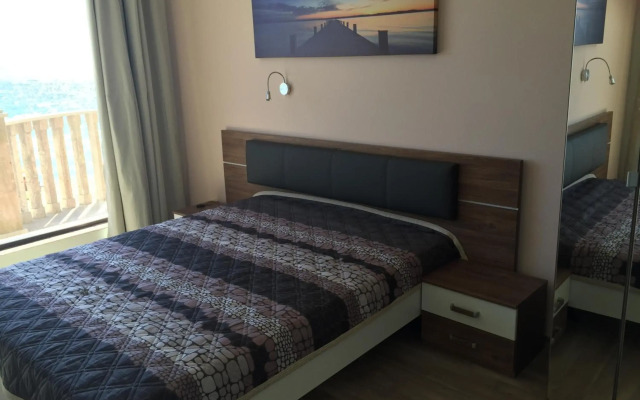 Apartment Kalni Bani