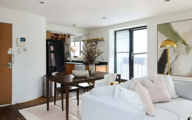 The Shoreditch Retreat - Inviting 2bdr Apartment