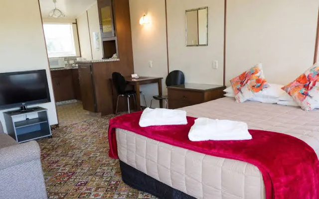 Sunset Court Motel