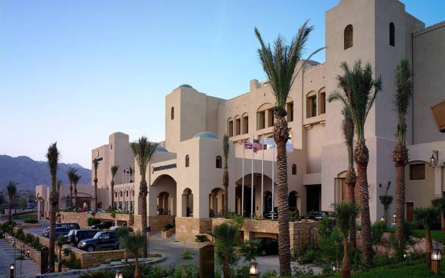 Отель InterContinental Resort Aqaba вид на фасад
