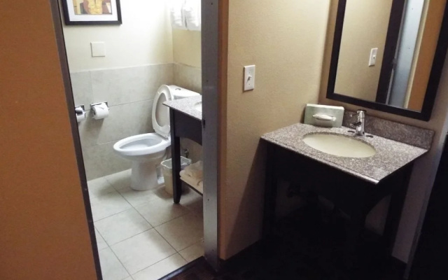Howard Johnson Austin North