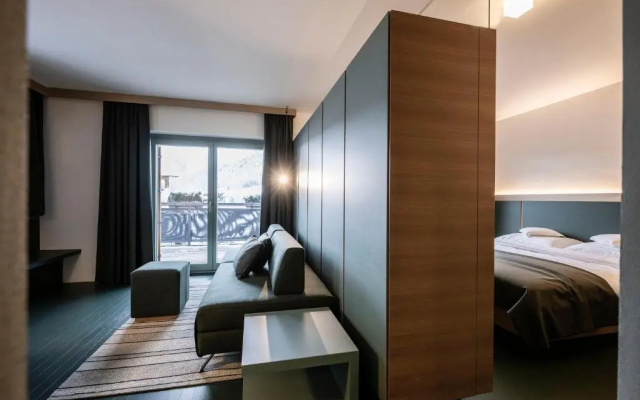 Paramount Alma Suites