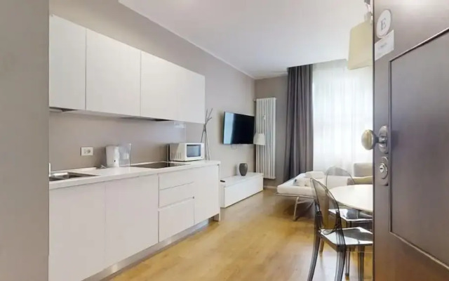 Freguglia E - Modern Cozy 1 BR Steps From Duomo