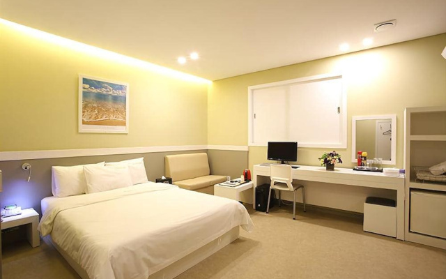Honors Hotel