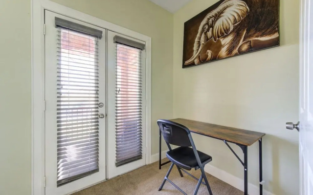 Family Houston Stay Near NRG MD Anderson
