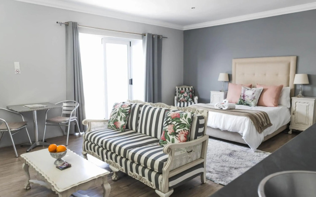 Namaste Spacious Studio Apartment