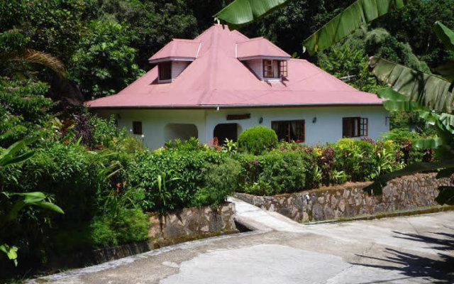 Liane De Mai in La Digue, Seychelles from 298$, photos, reviews - zenhotels.com hotel front